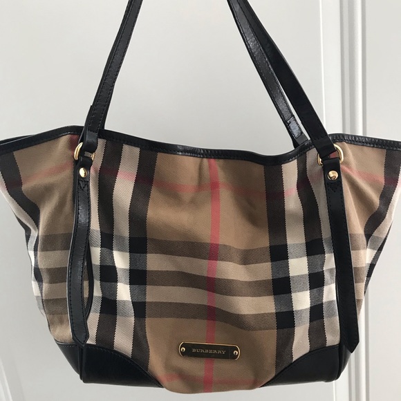 Burberry Handbags - Burberry Canterbury handbag